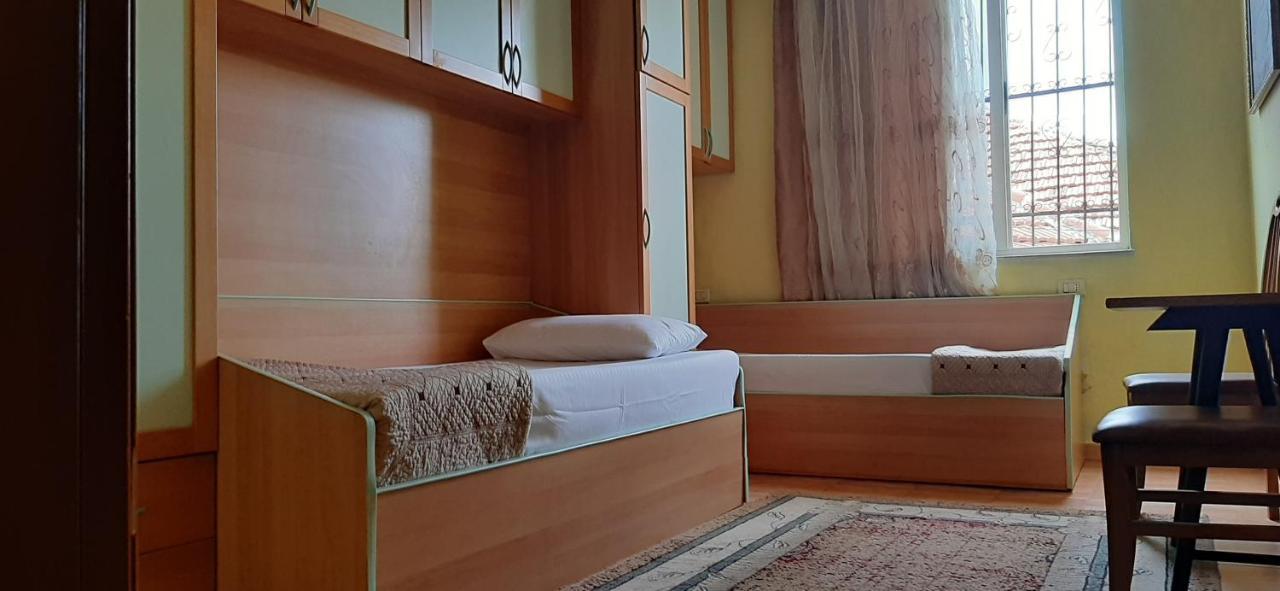Enki'S Guesthouse Tirana Exterior foto